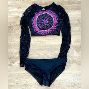 New lace sleeve bikini🖤💜